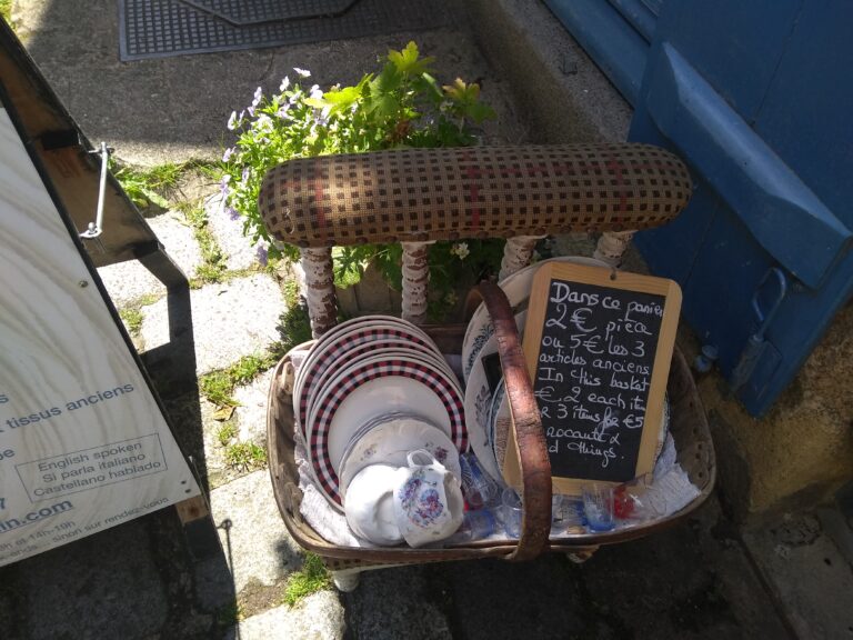 Dinan is full of shops selling local products and crafts